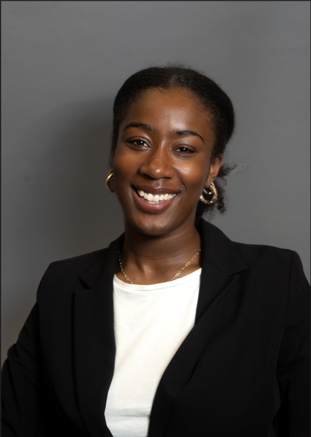 Headshot of Divae Scott
