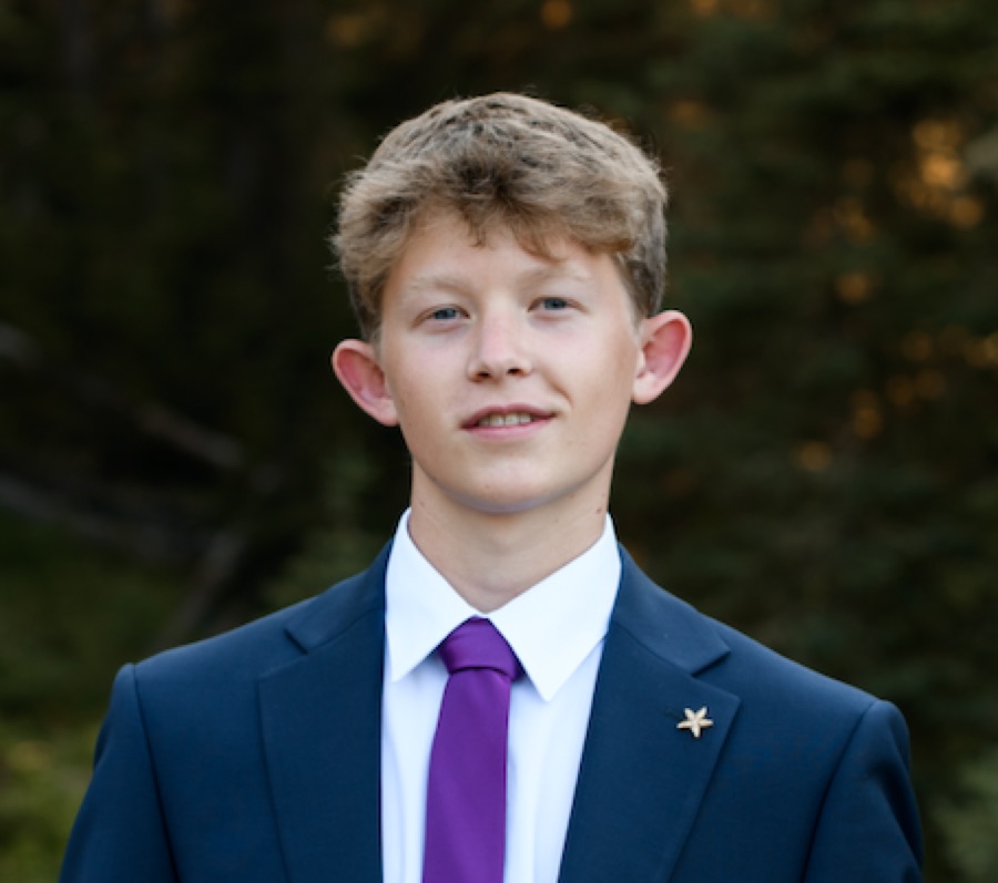 Headshot of Laszlo Baumgardner