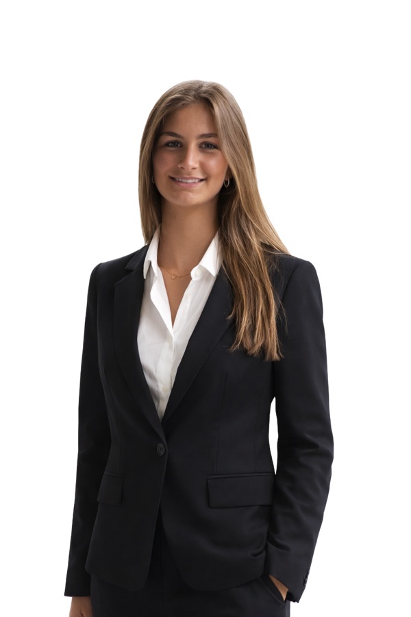 Headshot of Laura Lassiter