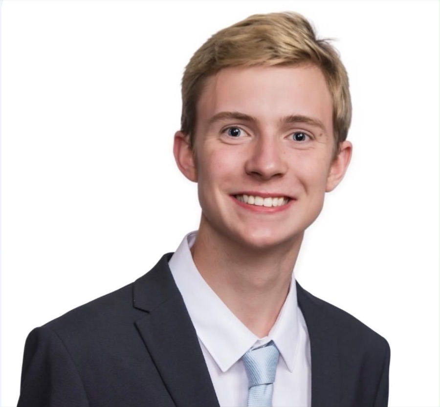 Headshot of Matthew Howard