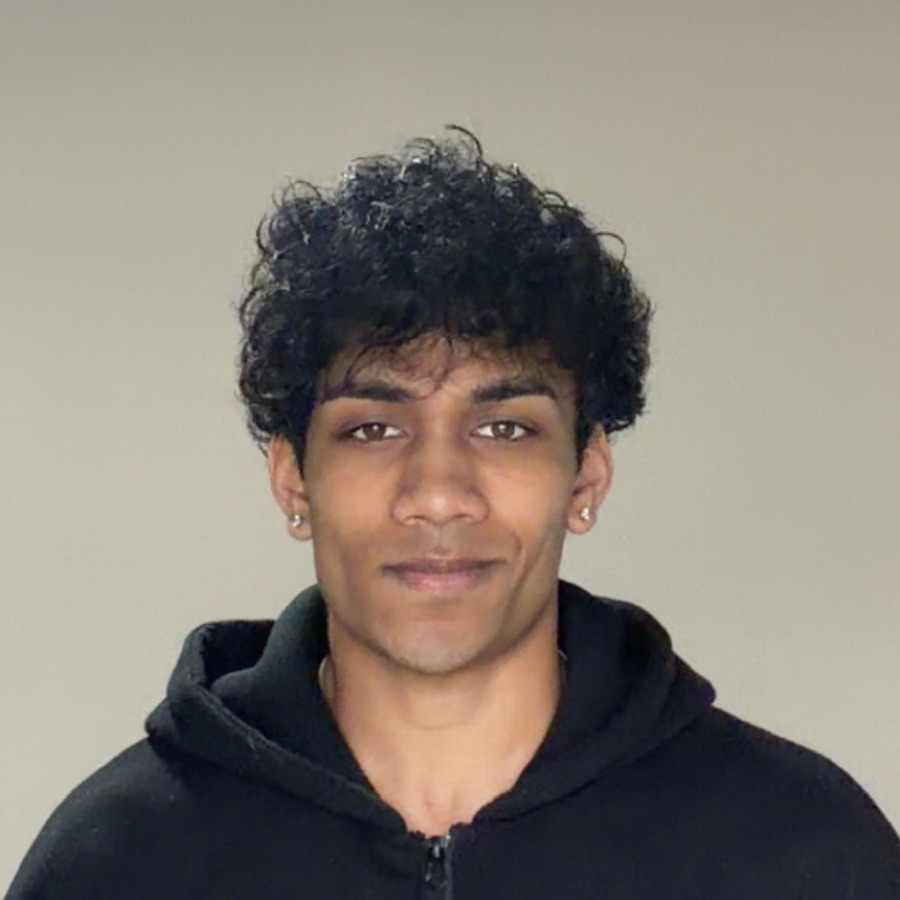 Headshot of Nithilan Velavan
